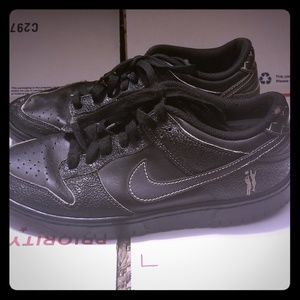 Nike Canadian dunk low